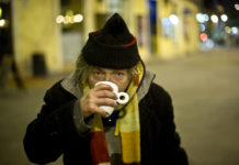 Interjú Radnóti Henrik önkormányzati képviselővel a 24 órás hajléktalan melegedő javaslatáról.