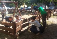 Játszóteret újított fel Dunakeszin a Fidelitas