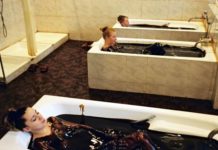 Olajban fürdeni víz helyett?