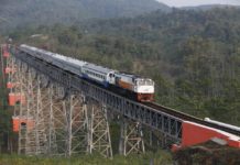 Indonézia is szupergyors vasutat épít