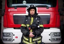 A tűzoltó, aki nemcsak úgy ment életet