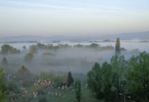 Jég után most a köd miatt figyelmeztetik a Pest megyei autósokat