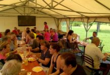 Közösen főzték a krumplipaprikást a családi napon