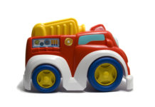 Kizárta anyját és nagymamáját a kétéves