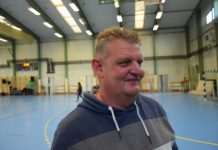 Holland mágus tanítja a dunakeszi fiatalokat