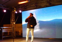 Hölgykoszorú és csápoló asszonyok fogadták Tabáni Istvánt Dunakeszin