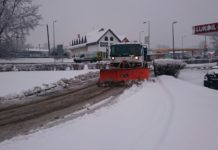 Hóhelyzet Dunakeszin, dolgoznak a gépek