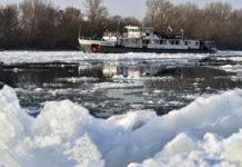A legnagyobb magyar jégtörőhajó Dunakeszinél