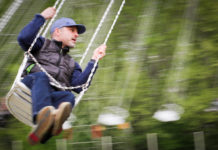 Vastag Csaba sorsolja ki a nyereményeket Dunakeszin