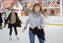 Nagyot csúsznak a radnótisok a műjégpályán