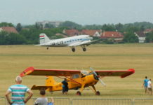 Egykoron ilyen gépek vitték az utasokat