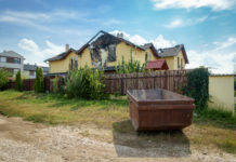 100 milliós lehet a kár a kigyulladt lakóparki háznál