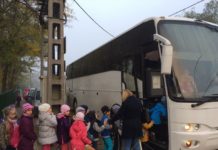 Új helyről indul az iskolabusz