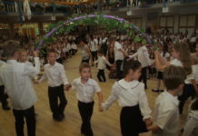 A felújított Kőrösiben nyitotta meg a tanévet a polgármester