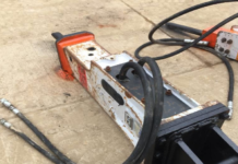 Mit keresnek a rendőrök? Törőfejet!