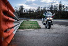 Rendőrök vonultak az M3-on a Hungaroringre