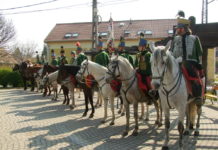 Huszárok vonultak be Dunakeszire