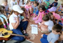 Mesék a játszótereken