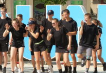 Főtéri tánccal nyílt meg a dunakeszi Európa-bajnokság