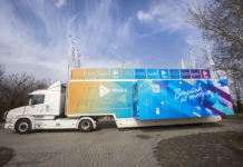 Paks 2-t népszerűsítő kamion jön Dunakeszire