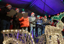 Gazdag hétvégi program a főtéren