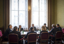 Magyarország lezárja határait a személyforgalom elől