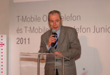 Elhunyt a Dunakeszin született legendás igazgató