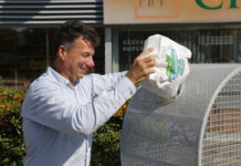 Kupakokat öntött a hatalmas szívbe a polgármester