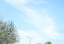 A rendőrségen magyarázkodhat a gyerekét a forró autóban hagyó asszony