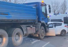 Baleset a 2-es úton a város belterületén