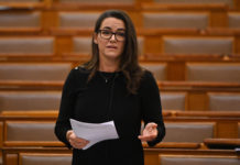 Dunakeszi példákon magyarázta Novák Katalin az új támogatási rendszert