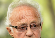 Elhunyt Sas József, a színművészt koronavírussal kezelték