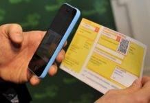 Kavarodás a csekkes boríték körül, a Posta helyett az önkormányzat kér elnézést