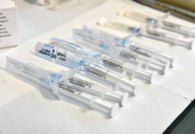 Megbírságolták az oltást megtagadó erdőkertesi orvost