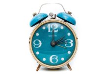 Tudja, mit kell tennie vasárnap hajnali 2-kor?