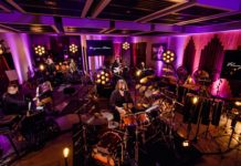 Magyar dallamok kötik össze az egész világot, benne Dunakeszit!