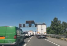 Baleset miatt hatalmas a dugó az M0-on