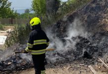 Két tűzhöz is mentek a tűzoltók Dunakeszin