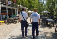 Ez egy valódi szabadstrand, be kellene tartani a szabályokat a Duna-parton