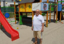 Arany fokozat a dunakeszi polgárőrség tiszteletbeli elnökének