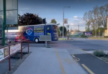 Nem jött be a balkanyar, büntetésre számíthat a Dobrev-busz Dunakeszin