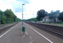 Vonat elé akart ugrani, a dunakeszi körzeti megbízottak beszélték le róla