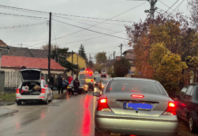 Baleset egy fontos dunakeszi kereszteződésben, beállt a forgalom