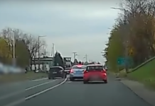 Pofátlan és egyben életveszélyes előzés a 2-es út váci szakaszán