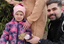 Megtalálták Zente Ferenc táblácskáját a dunakeszi fenyőfán