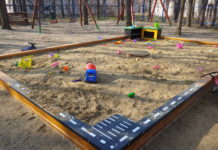 Óvatosan a dunakeszi játszótereken, dolgoznak