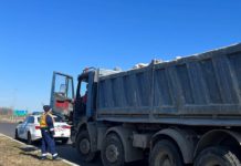 Belefutott a rendőrökbe a trükköző teherautósofőr, a zsaruk alig hittek a szemüknek