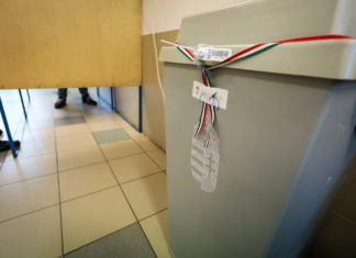 Hét jelölt indul a választáson – Kisorsolták a szavazólap sorrendjét