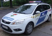 Baleset az M2-esen, óriási a torlódás