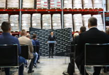 Dunakeszit is érintő szeletgyártó üzem bővítésén a nemzeti érdekről beszélt Szijjártó Péter